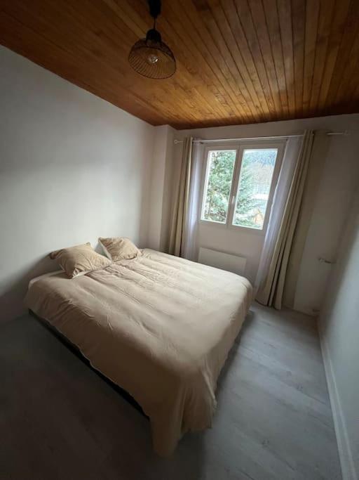 Appartement Style Chalet Standing 2 A 6 Personnes La Bourboule Exterior foto